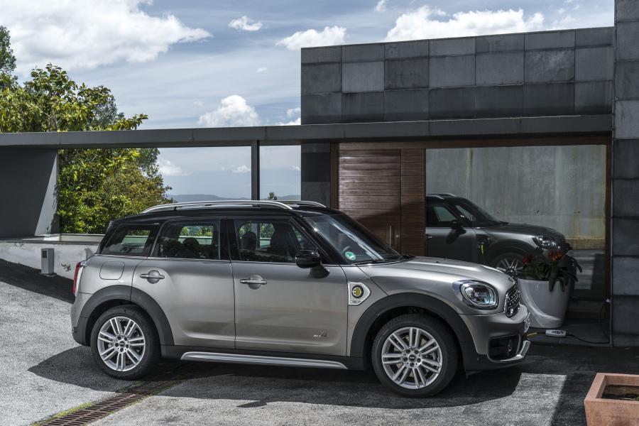  Mini Cooper S E Countryman ALL4 (F60) 2017 года  (WW) (фото 73 из 173)